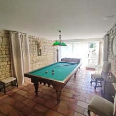 Gîte des Trois Coeurs, 4-8pers, charme ancien et salle de jeux