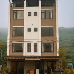 Cozy Hostel and Tours