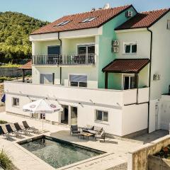 Stunning Apartment In Matulji