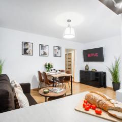 Lumina apartment opposite the Palace of Culture and Science