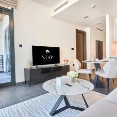 STAY BY LATINEM Luxury 1BR Holiday Home CC 2902 Near Burj Khalifa