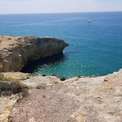 Villa Playa del Sur A 250 metros de una magnifica playa Capacidad más de 16 AC 6 Suites Piscina XL