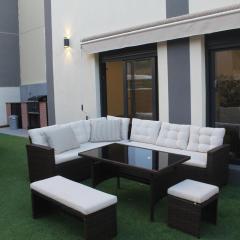 Townhouse with pool stays longer than 10 days