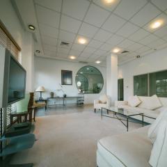 Royal Saray Residences