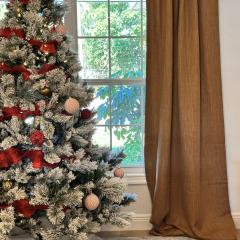 BayBreeze Cottage - 2BR-2BA Family Stay Near SRQ Airport, Sleeps 6-8