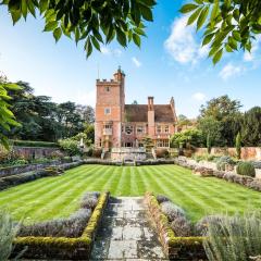 Spacious Country House Apartment