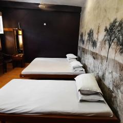 BALAN INTERNATIONAL lodging