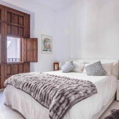 Alzhara Suites I Triana 3 Pax Balcón WiFi