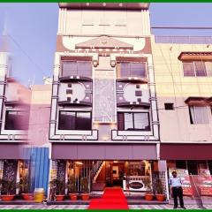 Shri Mahakaleshwar Jyotirlinga Temple HOTEL N- PALACE Near - Railway Station Ujjain - Fully Air conditioned - Free Wifi and Parking Facilities