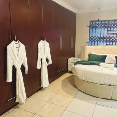 Vuyomat at Sea Guest House Bluewater Bay