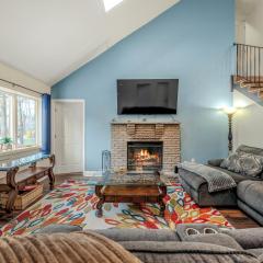 4BR Retreat with Hot Tub and Resort Style Amenities