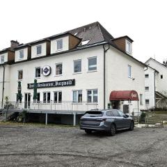 Hotel BURGWALD