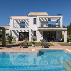 Villa Melitti by PosarelliVillas