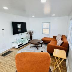 Cozy, Charming Cape Home near DC