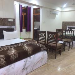 New Hotel Ganga Niwas