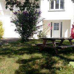 A L'Ombre de l'Albizia - Aytré