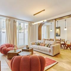 Exceptional 3 bedrooms Apartment Heart of Paris By Studio Prestige