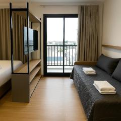 IBZ411 - Studio com sacada CWB