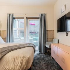 Downtown Edge-Stylish Studio Near Hospitals & Downtown