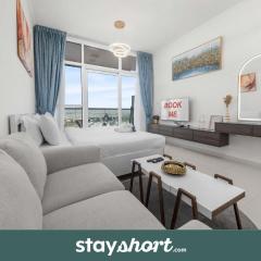 StayShort - Studio in Damac Hills Sleeps 2 with Balcony