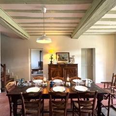 La Ferme du Château de Grisy - Piscine - Calme - Jeux