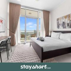 StayShort - Damac Hills Sleeps 3 close to Golf Courses