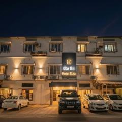 Hotel Riza - Near Nesco Exhibition Centre