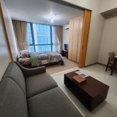 The Vibe BGC Uptown Apartment