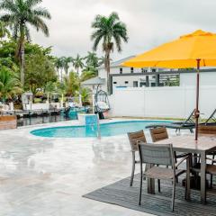 Bimini Bliss Waterfront Pool Retreat