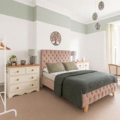 Castle Mount Luxury Penthouse