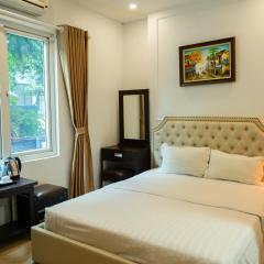 Bay Luxury Chariot Hotel