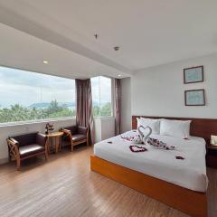 Soria Majestic Beachfront Hotel