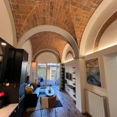 Chic Florence Retreat City Gem