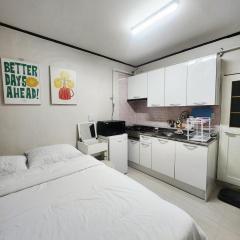 Ilbo Stay Seoul Homestay with Dog & Cat