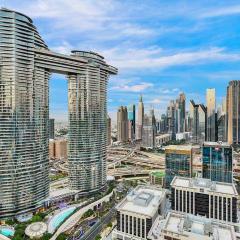 SEA VIEW 3BR Ultra Luxury High Rise Apartment in Downtown, Near Dubai Mall
