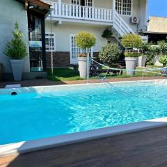 Casa com piscina Balneário Camboriú CasaAlbertiBc