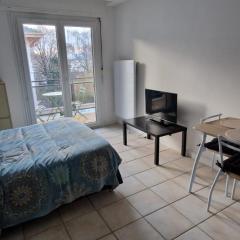 Studio moderne à Évian, lac, port et thermes