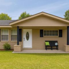 Cozy Country Cottage