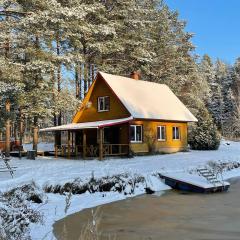 Forest house Einblūti