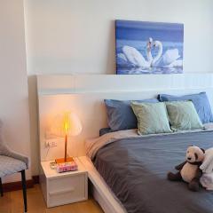 Astra condo清迈市中心古城高端温馨公寓两卫浴wifi泳池健身房山景城景房