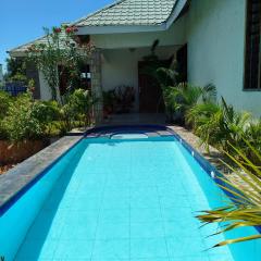 Villa hibiscus diani