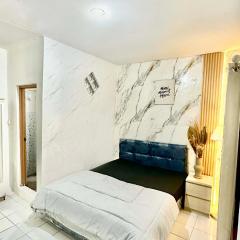 Roomate Inn Sky Garden