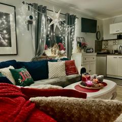 Mała Cegielnia - balia z bąbelkami i sauna na wyłączność w leśnym klimacie