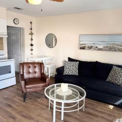 Gulf Wind 5 Cozy condo near the beach