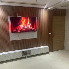 منزل جميل قرب الملعب