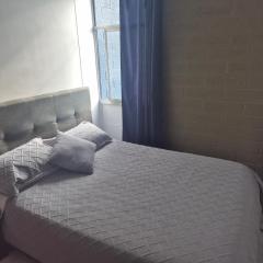 Cuarto amoblado en la Loma del Indio, El Poblado con vista a la ciudad