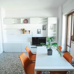 4 Balconi House- Appartamento moderno a Lecce