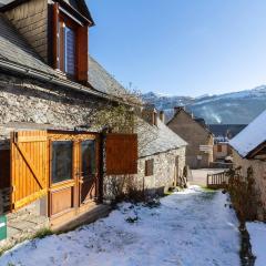 Maison pour 5 à Génos proche lac et station avec WiFi - FR-1-695-94