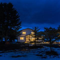 Ubaku Villa 美瑛一棟貸し別荘 Private Nature Retreat in Biei Hokkaido
