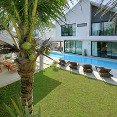 Bangtao Luxury Pool Villa - PrymaSelva